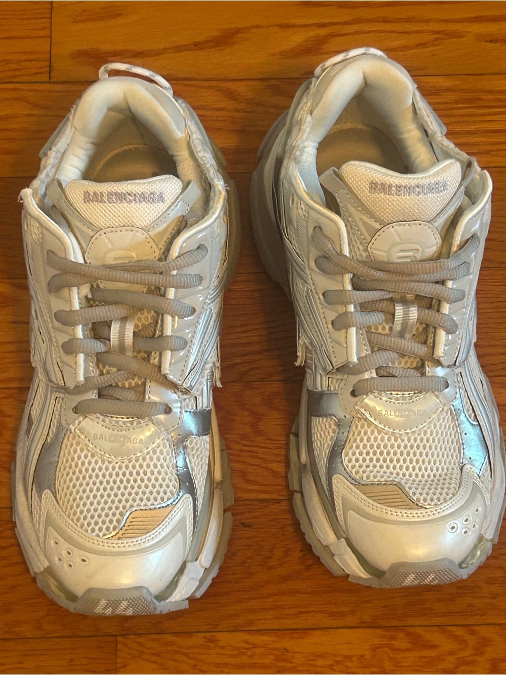 Balenciaga Runner Sneakers Triple White – Size 11